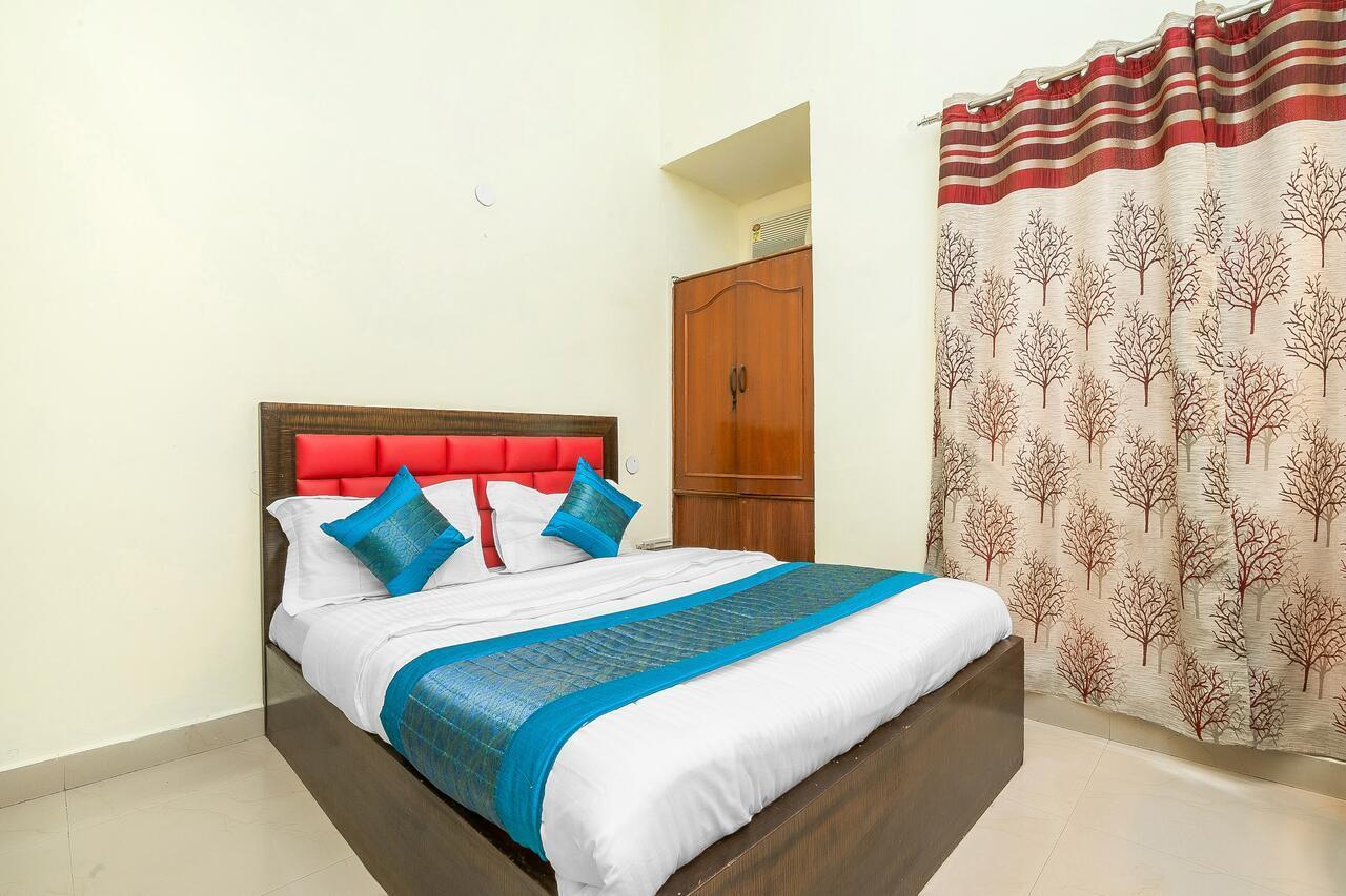 Oyo 14245 Amitabh Guest House Nova Deli Exterior foto